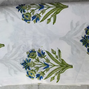 Tissu en coton imprimé à la main Sanganeri, motif floral vert, respirant, tissé pour la décoration intérieure - Product Image 3
