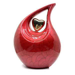 Urna de Aluminio en Forma de Lágrima Roja con Corazón Dorado para Cenizas Humanas Adultas, Recuerdo Conmemorativo, Proveedor Mayorista, Directo de Fábrica, Mejor Precio - Product Image 1