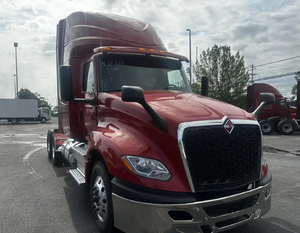 Camión Semirremolque Usado en BUEN Estado, 2020 2023 2021, INTERNATIONAL LT625, Camión Convencional con Cabina Dormitorio - Product Image 1