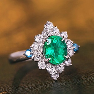 Bague de fiançailles artisanale en argent sterling 925 plaqué or, taille émeraude, avec pierres précieuses Mehrajudin, certifiée par un tiers pour la qualité supérieure - Product Image 5