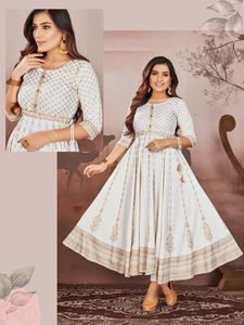 Vestido tradicional indio de rayón con hermoso estampado de lámina, vestido Kurti para ropa de boda de proveedor indio - Product Image 2