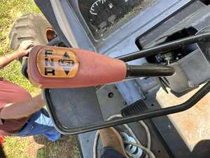 Tractor M105GX-III 2015 en Venta - Versátil, Eficiente en Combustible y Diseñado para Trabajos Pesados - Product Image 3