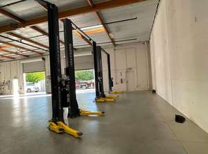 Elevador de Autos de 2 Postes, 4000 kg, Elevador Hidráulico para Taller de Reparación de Automóviles |   Plataforma Elevadora Hidráulica de Dos Postes y Cuatro Cilindros para Autos - Product Image 6