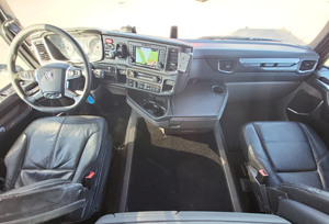 Cabeza Tractora Usada de Grado Industrial Premium de Alta Calidad R500 4X2 con Personalización OEM/ODM Disponible para Exportación - Product Image 6