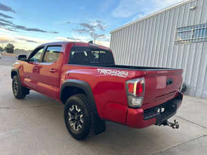 2021 T * oyota Tacoma d'occasion - Product Image 2