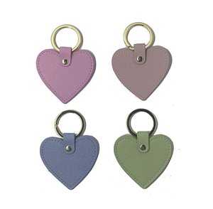 Llavero de cuero con forma de corazón, llavero de coche de Metal de amor, llavero colorido personalizado de corazón pequeño de alta calidad - Product Image 3