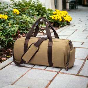 Fabricant vente en gros de haute qualité fait à la main toile bagages sac polochon OEM week-end extérieur sac à bandoulière motif bonbons - Product Image 1