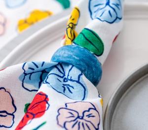 Servilleteros de acrílico hechos a mano con remolinos, brillos y acabados pintados a mano diseñados para mejorar el estilo de la comida y la Mesa - Product Image 1