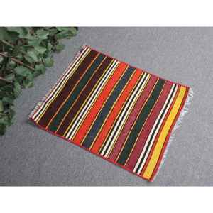 Tapis turc vintage, petit tapis de 1,7 x 2 pieds, tapis Kilim Ikat rouge - Product Image 1