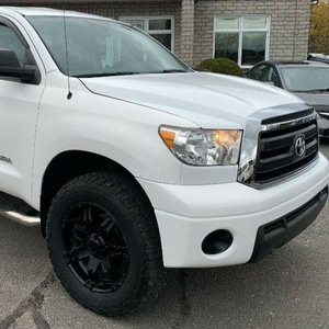 Usado 2013 para Toyota Tundra con tracción delantera interior de cuero oscuro - Product Image 1