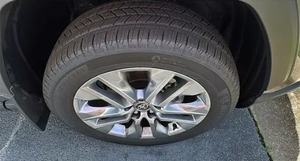 มีจำหน่าย รถยนต์มือสองสภาพดี ปี 2024 RAV4 ไฮบริด รุ่น Limited AWD SUV 4 ประตู ภายในสีเข้ม พวงมาลัยขวา/ซ้าย - Product Image 4