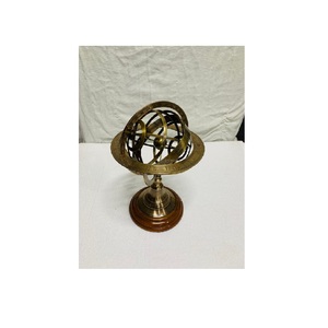 Diseño antiguo Globos de metal Escultura Diseñadores de mesa Aspecto elegante Color dorado Suministros de uso de escritorio de oficina de metal de alta calidad - Product Image 1