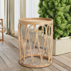 Table en rotin décorative robuste avec dessus lisse pour salons intérieurs et patios extérieurs - Product Image 2