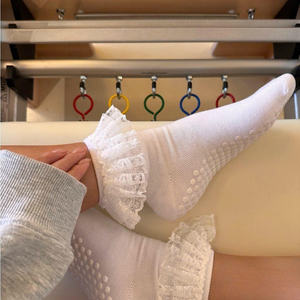 Chaussettes de sport antidérapantes en coton extensible respirant confortables pour le yoga, le pilates, la remise en forme, tendance, pour l'entraînement en salle - Product Image 5