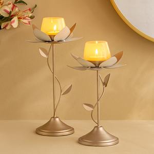 Soporte de luz en T de metal de moda Diseño vintage Decoración para el hogar y el festival a precio al por mayor Portavelas de pilar de metal ligero de té de metal - Product Image 1