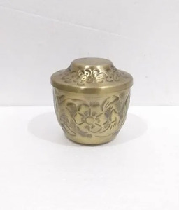 กระปุกอะลูมิเนียมหล่อขึ้นรูปสวยงาม ขนาดเล็ก สไตล์โบราณ ลายดอกไม้ ฝาปิดแข็งแรง บรรจุภัณฑ์โลหะ ความจุ 5 กก. - Product Image 1