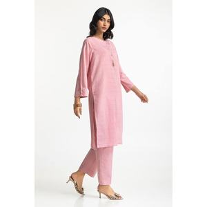 Conjunto Casual de Camisa con Lurex Rosa y Jacquard Adornado y Pantalones Cortos de Mezclilla, Talla XS, Sobre la Rodilla, Manga Tres Cuartos, Conjunto de 2 Piezas - Product Image 4