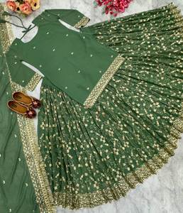 TOP DE SOIRÉE ET LAHENGHA AVEC BRODERIE - Product Image 5