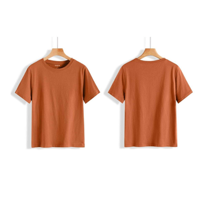 Camiseta deportiva con patrón 3D bonito para mujer, ropa deportiva para gimnasio con mangas cortas hecha en Pakistán - Product Image 2