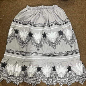 Faldas Hawaianas Polinesias Bordadas de Moda Micronesia, Ropa Personalizada de Alta Calidad de las Islas del Pacífico 2026 para Mujer, Talla Grande - Product Image 3