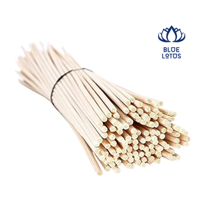 Diffuseur à bâtonnets Blue Lotus à base d'huiles essentielles pures - Product Image 1