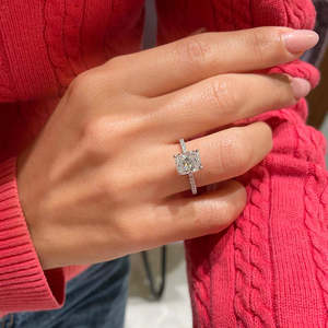 Anillo de Compromiso Earis Radiant Pave con Diamante Cultivado en Laboratorio, Certificado IGI, Oro, 0.5 CT, Piedras Laterales, Halo Oculto - Product Image 3
