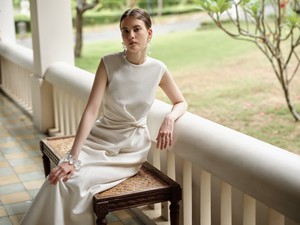 2024 vestido de gran oferta para mujer sin mangas Yuri Twist Midi vestido arena Jacquard tela mujer ropa de invierno Whiteant marca Local - Product Image 3