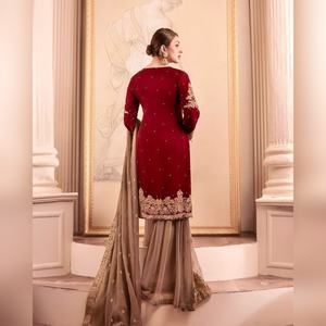 Ensemble salwar kameez en georgette de créateur avec haut et bas ornés de broderies lourdes et dupatta assorti pour les sorties décontractées, finition haut de gamme - Product Image 5