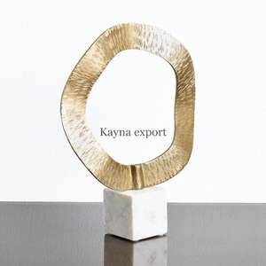 Offre spéciale Aluminium Métal Luxe plaqué or décoratif Artisanat métal Showpiece sculpture hôtels et restaurant décor - Product Image 3