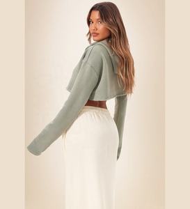 Hot Sale Cropped Raw Hem Pullover Hoodie for Women Cheap Price <b>Small</b> Size Cut-Out Design Streetwear Light Weight Hoodie Women - Product Image 3