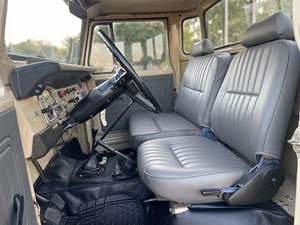 CLEAN 1981 To-yo-ta Land Crui-ser Pickup 4x4 - Product Image 6