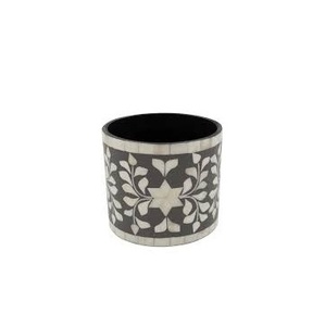 Incrustaciones de hueso antiguo Diseño a cuadros en blanco y negro Maceta Florero decorativo Florero - Product Image 1