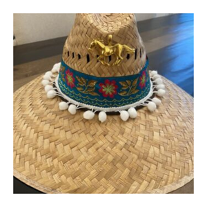 Chapeau de paille de festival unique au design classique et au confort moderne pour les occasions festives - Product Image 1