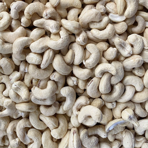 Fabrication de noix de cajou W240 Noix de cajou Paquet de noix de cajou exportées en gros vers l'UE, le Moyen-Orient et l'Asie de Santigo - Product Image 1