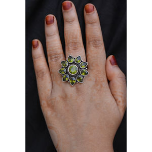 Nouvel arrivage de bagues occidentales à la mode pour femmes et filles, faites à la main, en argent à la mode - Product Image 1