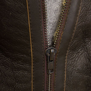 Chaqueta clásica de cuero para hombre de nuevo diseño, hecha de cuero de primera calidad, perfecta para ropa informal y formal en todas las estaciones - Product Image 4