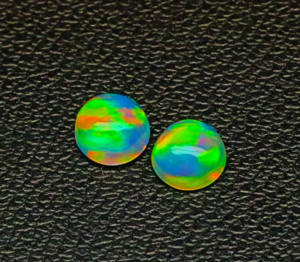Superbe paire de pierres précieuses en cabochon d'opale éthiopienne-Welo Round Shape Opal Gems - Multi Fire Smooth Loose Stones en gros - Product Image 3