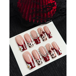 Cherry Crush Romance - Uñas Postizas con Diseño Romántico de Cerezas para Decoración de Uñas - Product Image 1