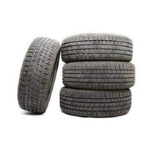 ยางรถบรรทุกมือสองแบบไม่มียางใน ขนาด 15 นิ้ว 295/75R22.5 - Product Image 1