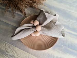 Anillo para Servilletas de Madera Hecho a Mano con Diseño de Quemado en Forma de Media Luna en Madera de Mango - Decoración de Mesa - Product Image 2