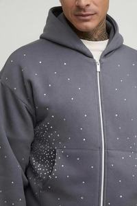 Nouvel ensemble de survêtement gris personnalisé pour homme 2026 de haute qualité avec strass – Ensemble de luxe streetwear avec sweat à capuche et pantalon de jogging, survêtement personnalisable avec logo - Product Image 4