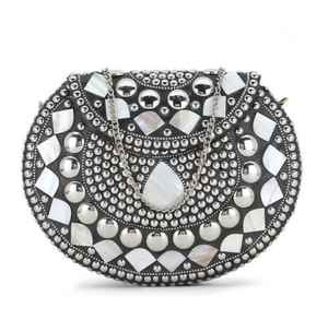 Custom Logo Ladies Metal clutch Bag Purse With Golden Stud & Chain Straps Gemstone Also Multifunctional Women's Clutch Bag Purse - Product Image 2