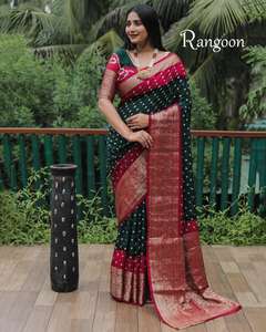 Sari de seda Bandhej cómodo de alta calidad con hermosa Sari de seda Bandhej Boutique para ocasiones especiales - Product Image 3