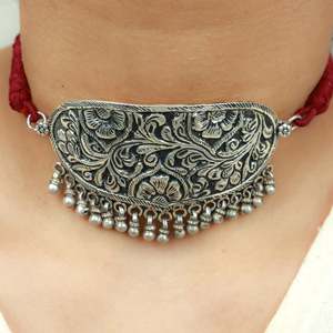 Collier ras du cou Noor Floral Chitai 925 avec chaînes tendance en diamants et perles, bijoux de mariage chrétien géométriques - Product Image 1