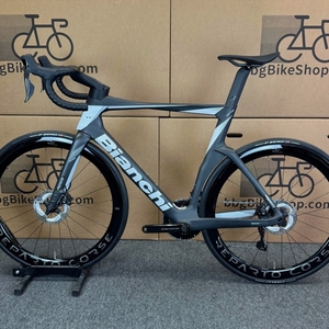 NOUVEAU vélo de route en carbone 0ltre Pro Du-ra-Ace Di2 R9200 - 2024 59 cm (58 cm) prêt à être expédié dans le monde entier, fonctionnalités avancées, performances - Product Image 2