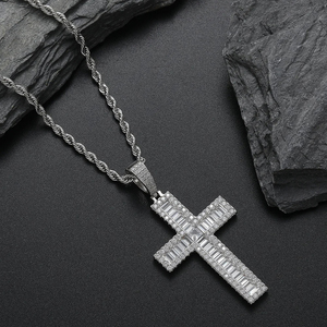 จี้เพชรเย็นสีเงินสเตอร์ลิง14K สุดหรูประดับ925สีเงินมรกตประดับเพชรโมอิสซานไนต์บาแกตต์สไตล์ฮิปฮอปสำหรับผู้ชายสำหรับปาร์ตี้ - Product Image 4