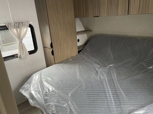 Nouvelle caravane de camping 2027 Fo_forest Ri_ver Wildw_ood X-Lite 273QBXL - Product Image 4