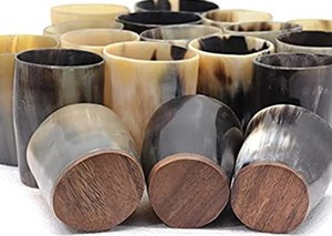 Cuernos de Cerveza Pulidos, Vasos de Chupito de Cuerno de Buey 100% Auténticos, Regalo Religioso Vikingo para Él y Ella, Fiesta de Bodas - Product Image 5