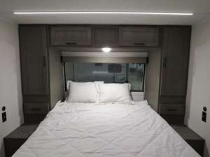 F-O-R-E-S-T R-I-V-E-R C-H-E-R-O-K-E-E A-L-P-H-A W-O-L-F 2-5-R-B d'occasion 2026 à vendre - Product Image 6