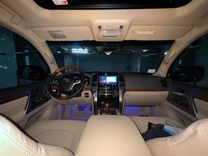 Asientos de Cuero Usados para SUV 4x4 AWD 2020, Interior Oscuro, Transmisión Automática, Techo Solar Panorámico, 5 Asientos - Product Image 5